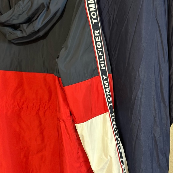 Women’s Tommy Hilfiger jacket. NWT size XL - Picture 8 of 9
